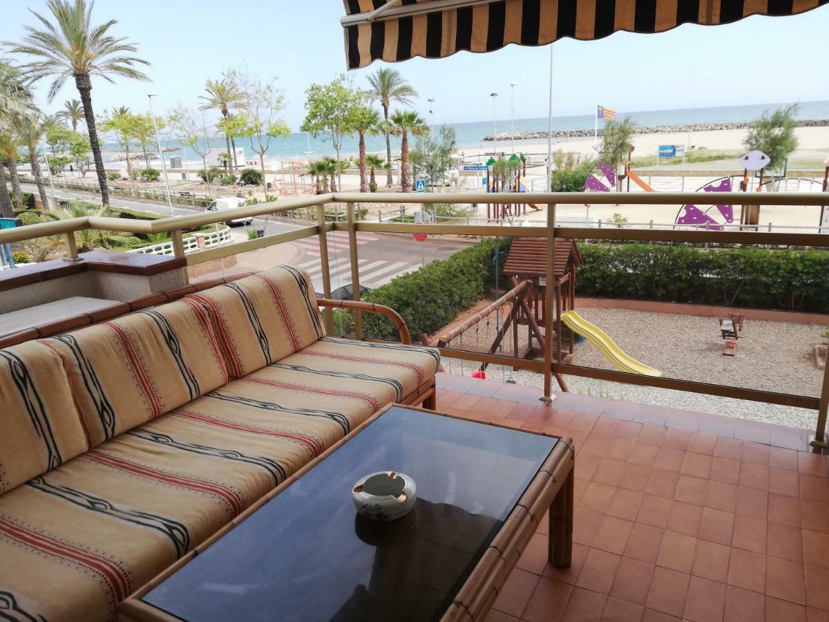 Апартаменти Cunit Playa Екстер'єр фото