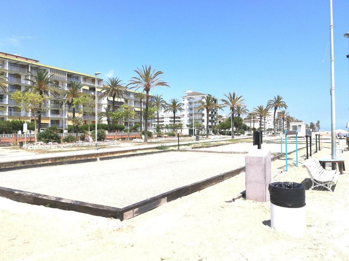 Апартаменти Cunit Playa Екстер'єр фото